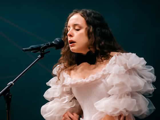 Allie X